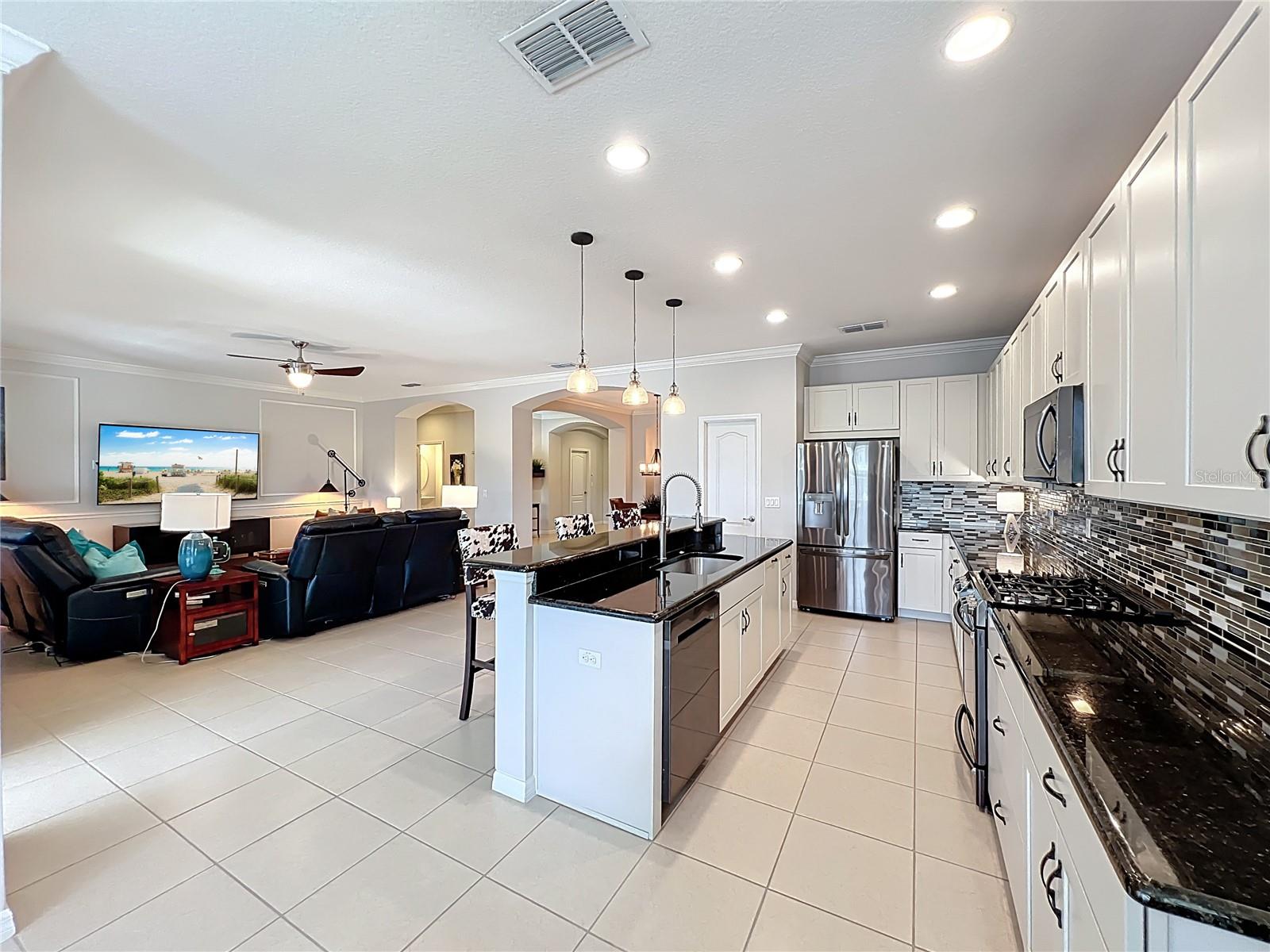 WEST LAKE HANCOCK ESTATES - Residential