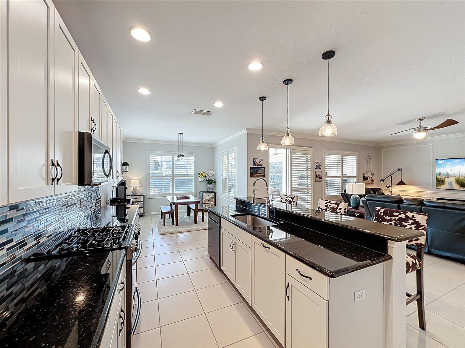 WEST LAKE HANCOCK ESTATES - Residential