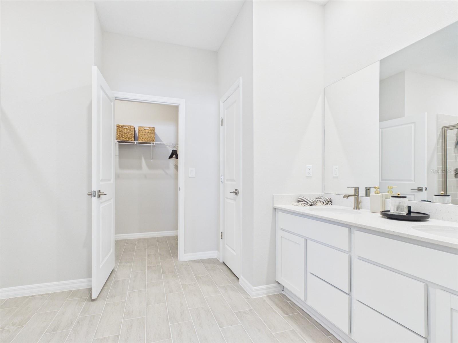 MARION OAKS UN 07 - Residential Lease