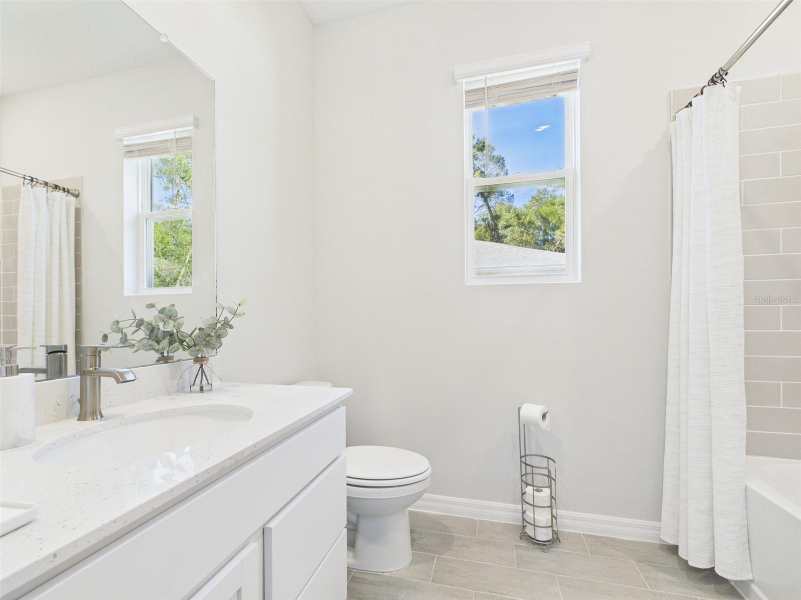 MARION OAKS UN 07 - Residential Lease