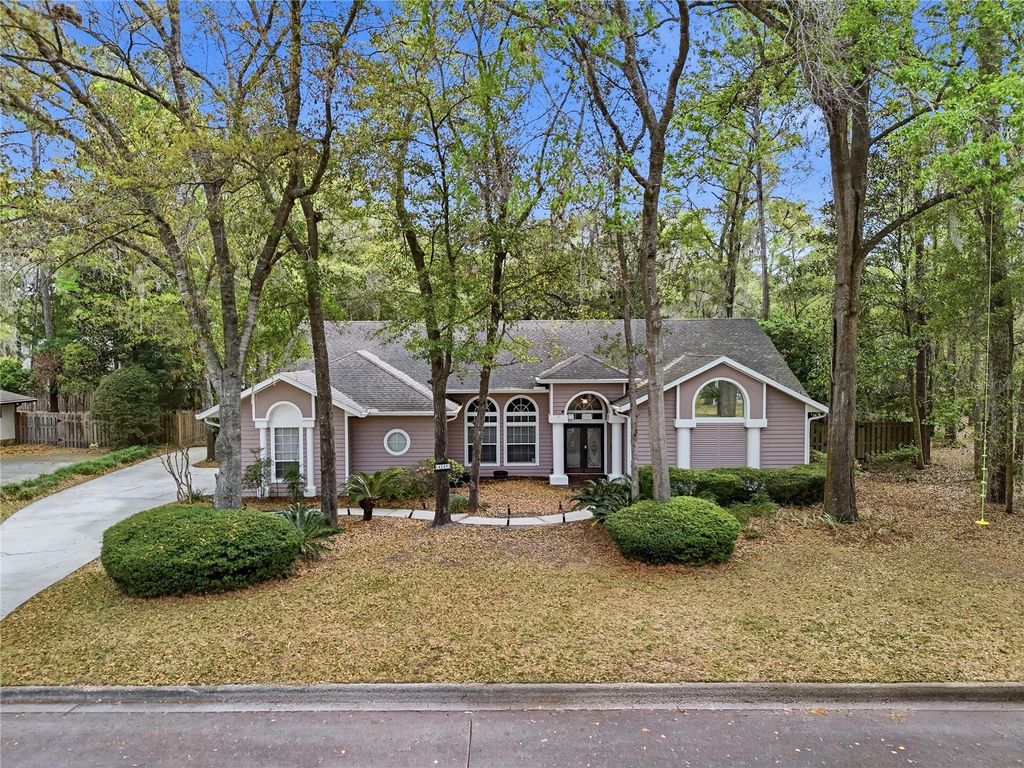 Photo of 4249 NW 56th Way, Gainesville, FL 32606 (MLS # GC538729)