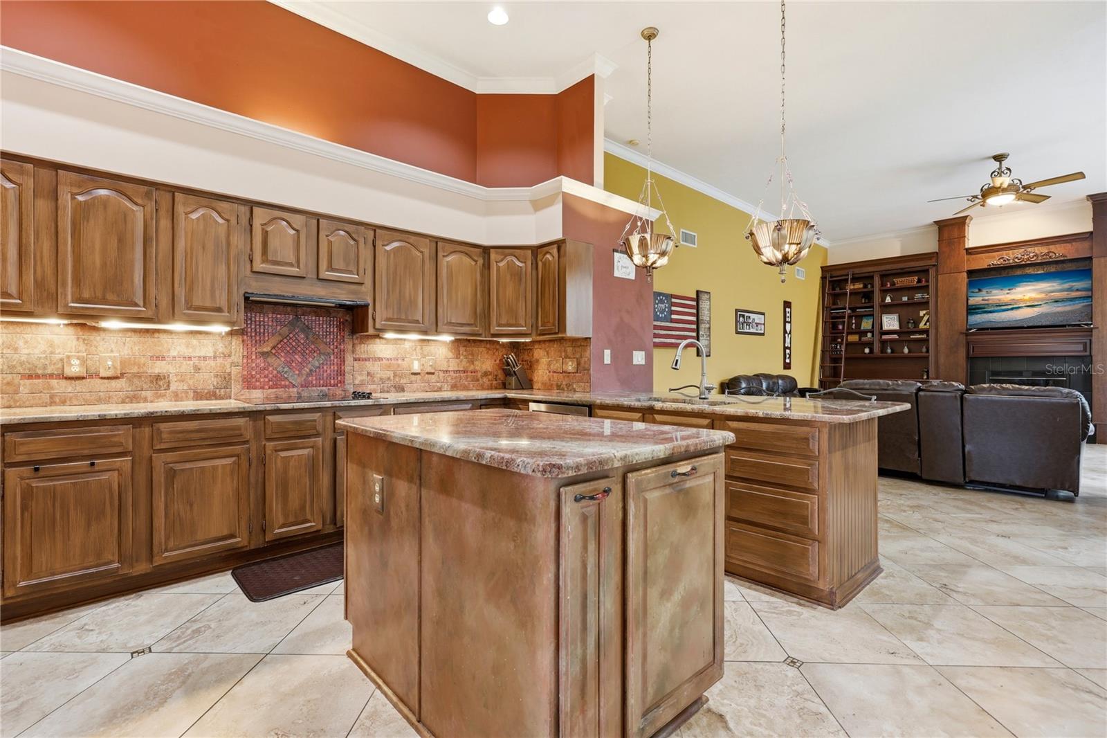 HUNTINGTON PH III - Residential