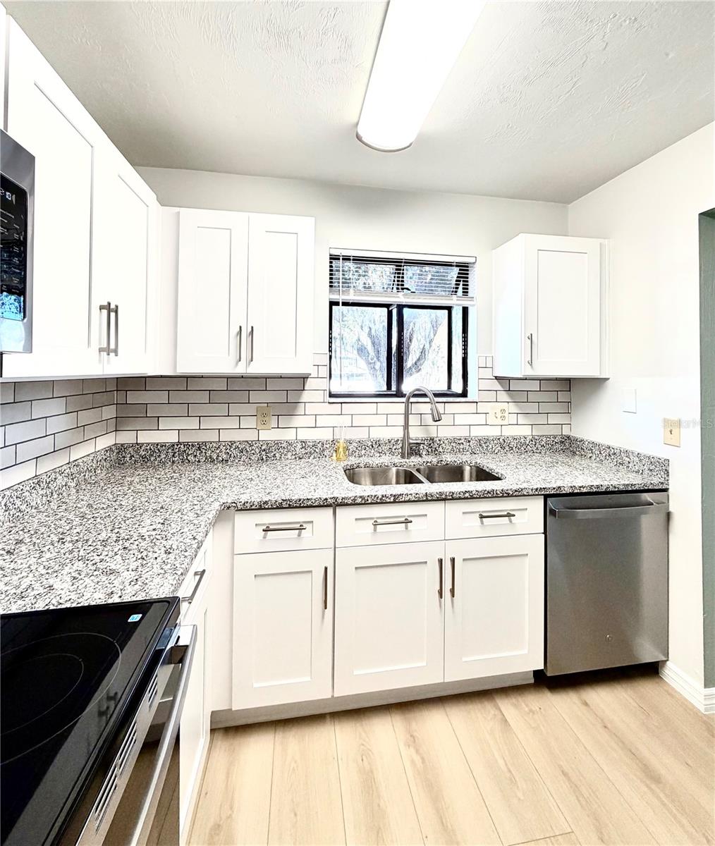 SOUTHFORK OAKS - Residential Lease