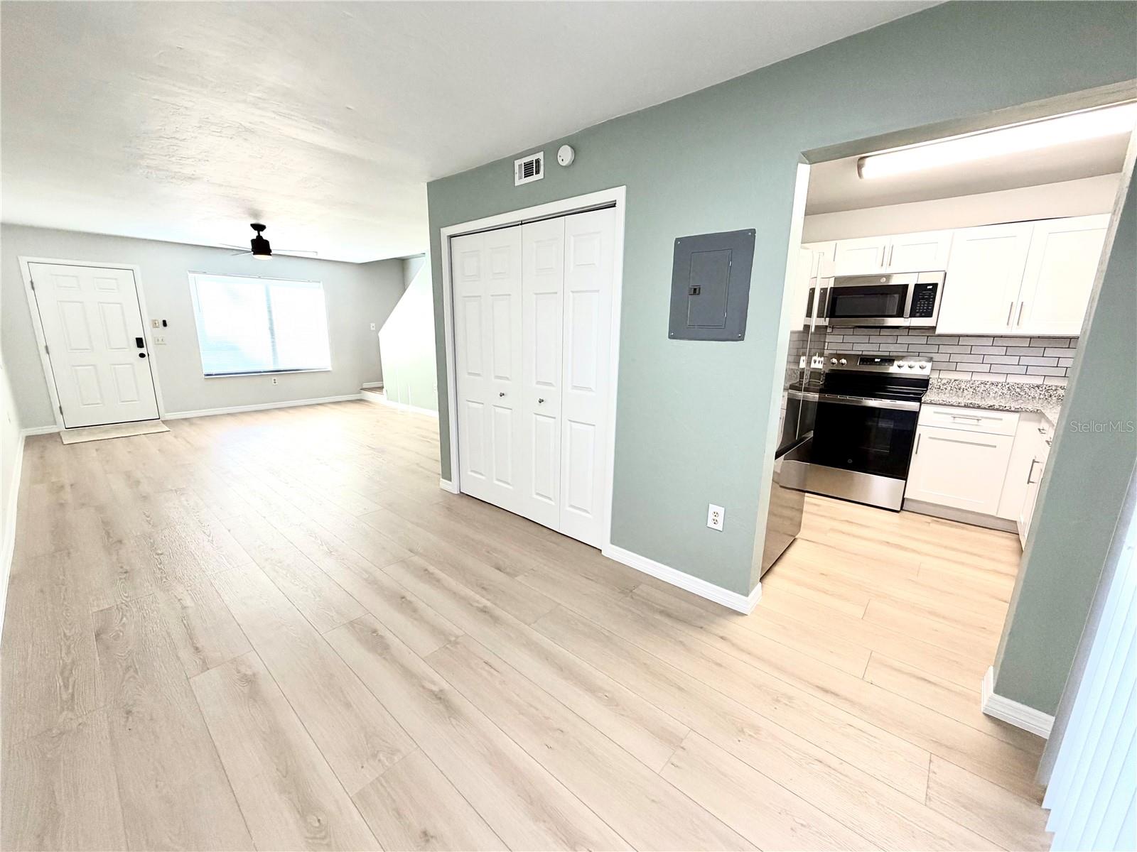 SOUTHFORK OAKS - Residential Lease