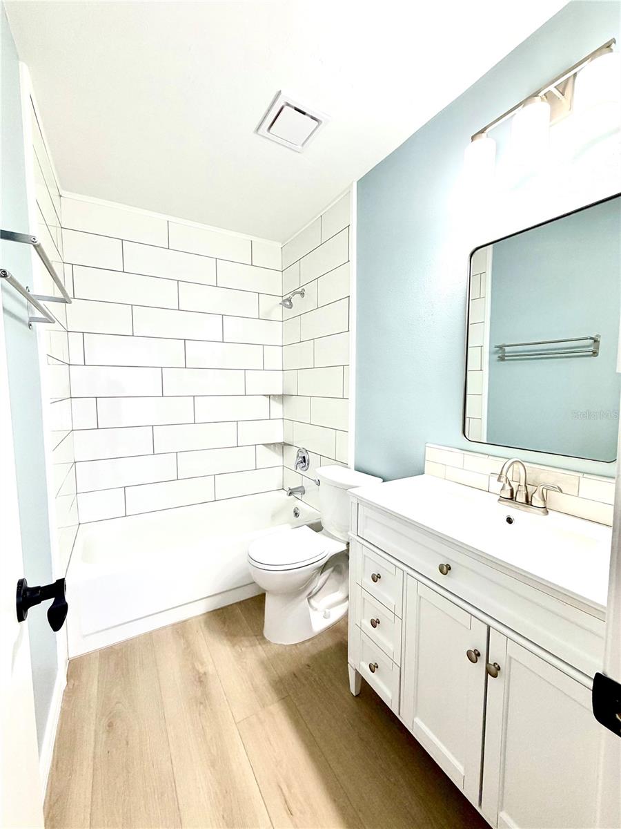 SOUTHFORK OAKS - Residential Lease