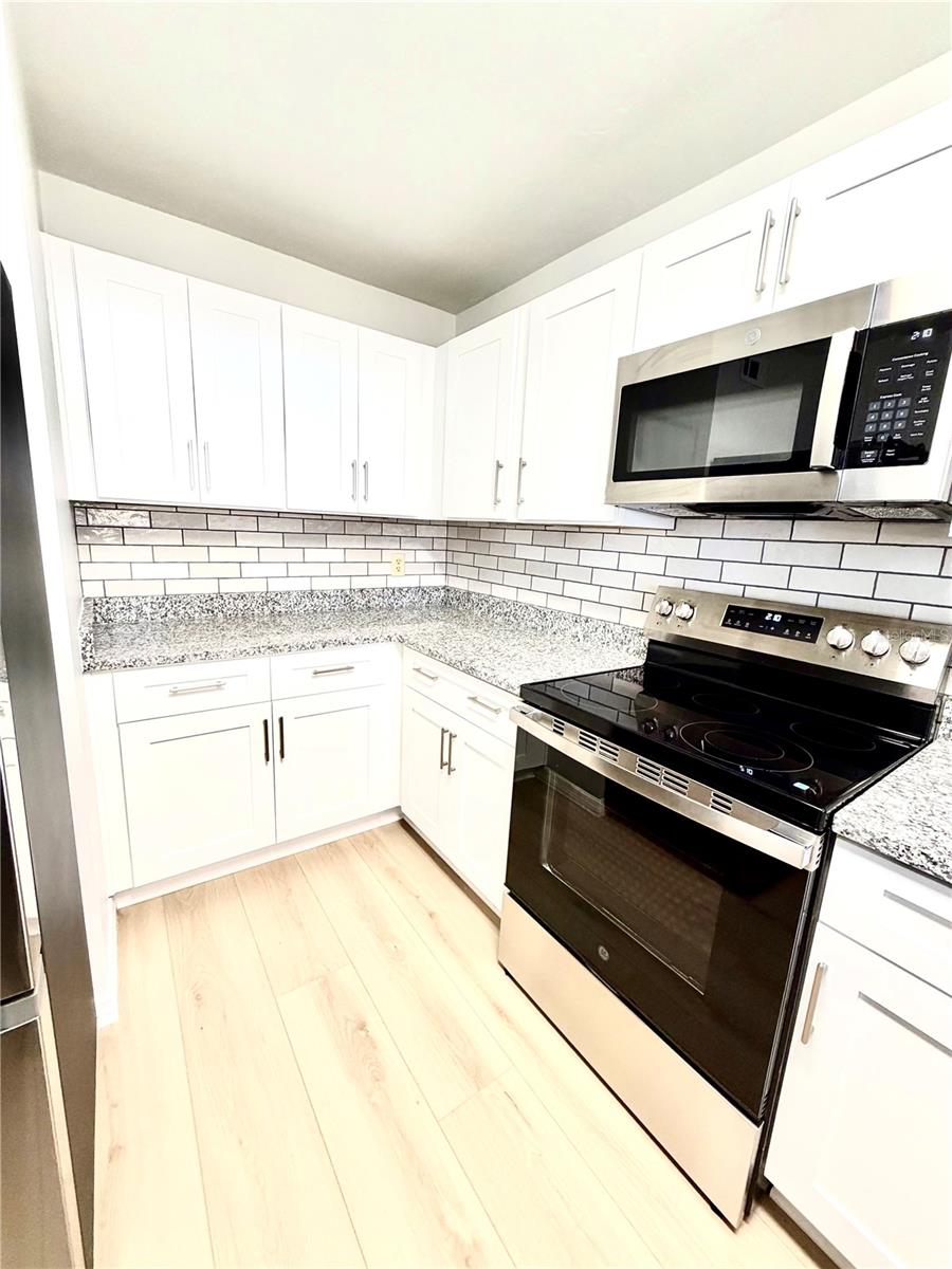 SOUTHFORK OAKS - Residential Lease