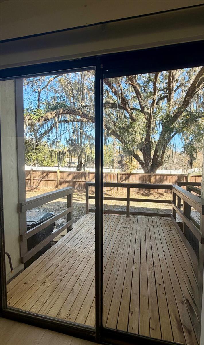 SOUTHFORK OAKS - Residential Lease