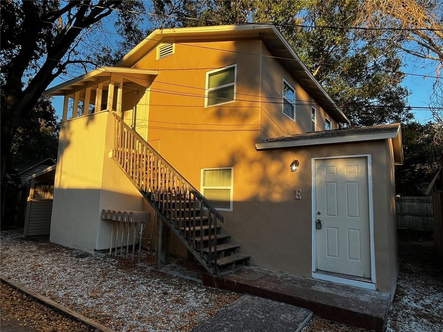 Welcome to beautiful Largo! This newly renovated 2 bedroom 1 bath apartment has been renovated from head to toe! New kitchen, new paint, new appliances, window treatments and much more! Small apartment community of 6 units. Very quiet area of Largo. Quick 10 minute trip to the world famous Gulf beaches and 5 minutes to downtown Largo. Water is $50 a month and included in the rent.