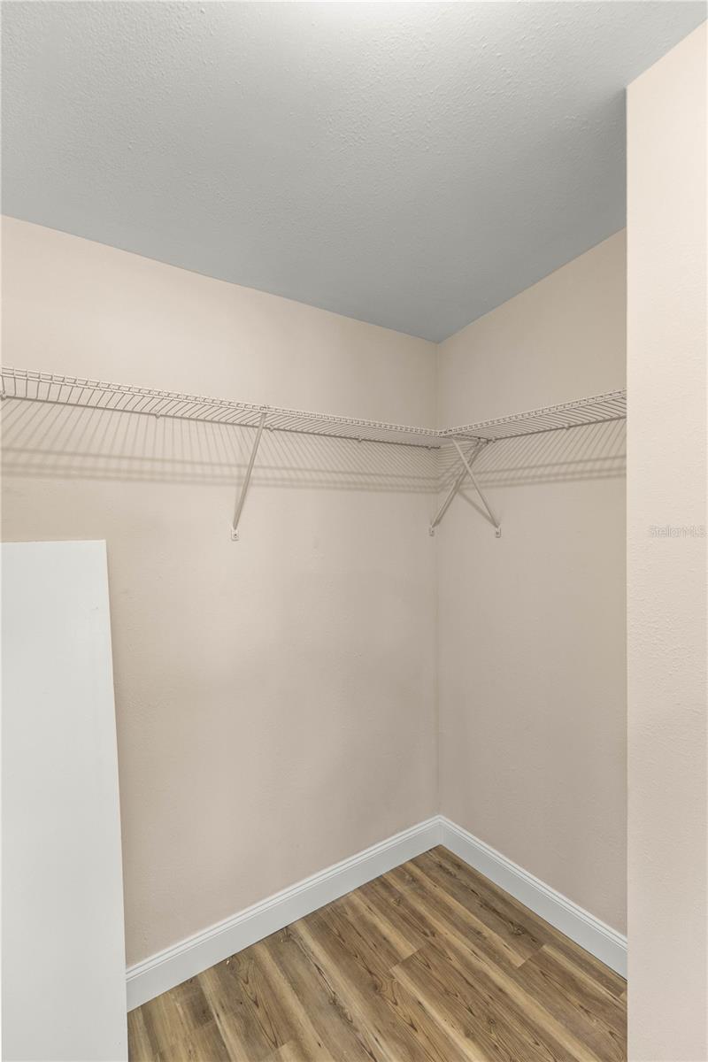 LAKE WEIR SHORES - Residential