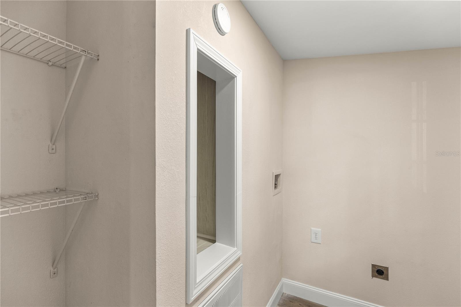 LAKE WEIR SHORES - Residential