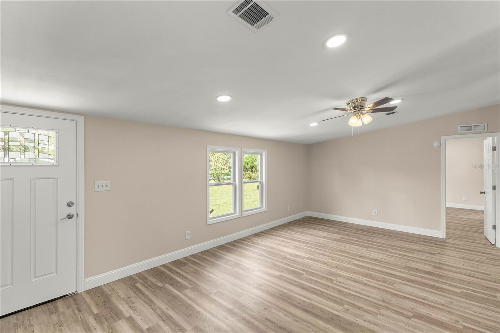 LAKE WEIR SHORES - Residential