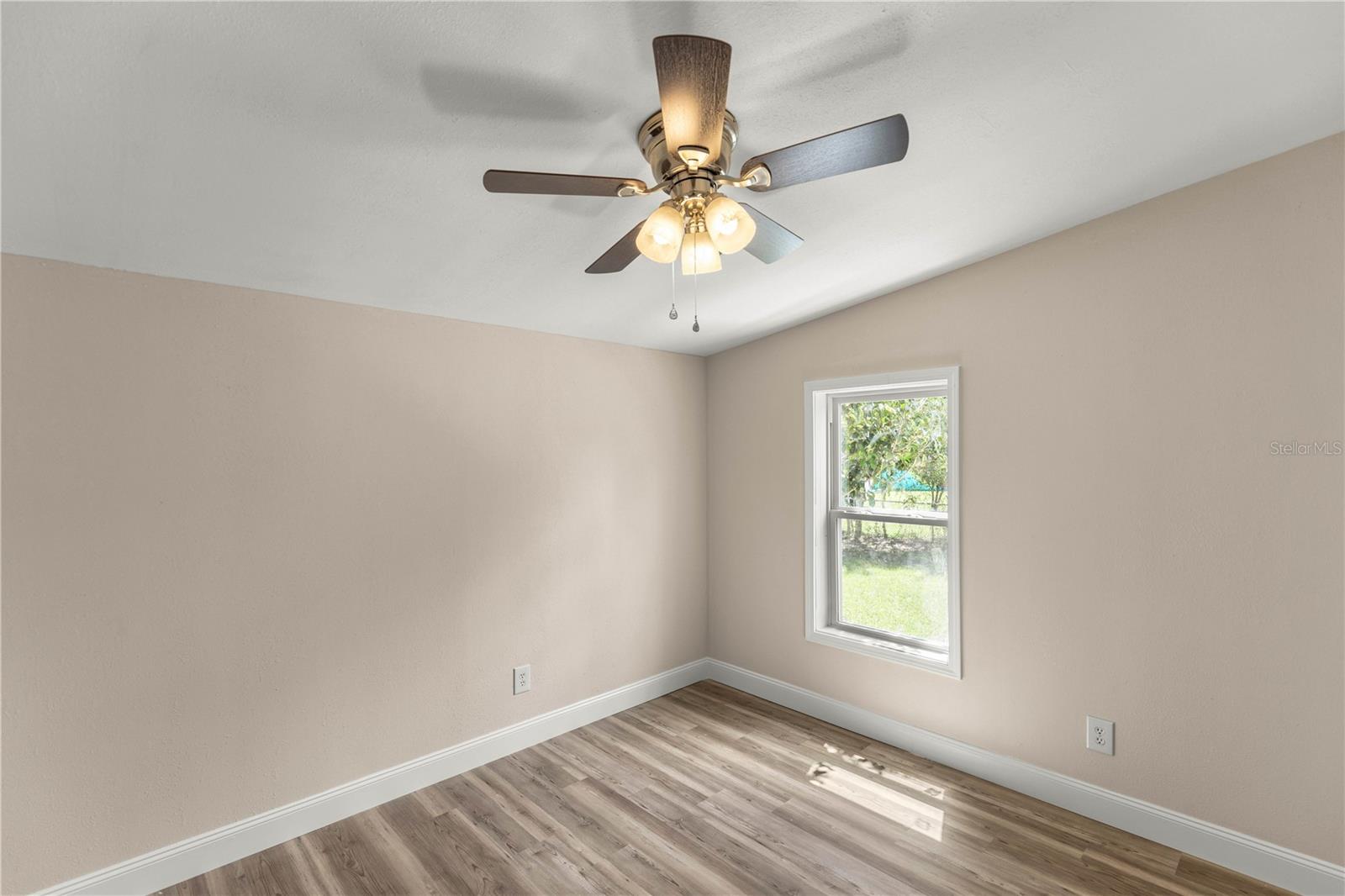 LAKE WEIR SHORES - Residential