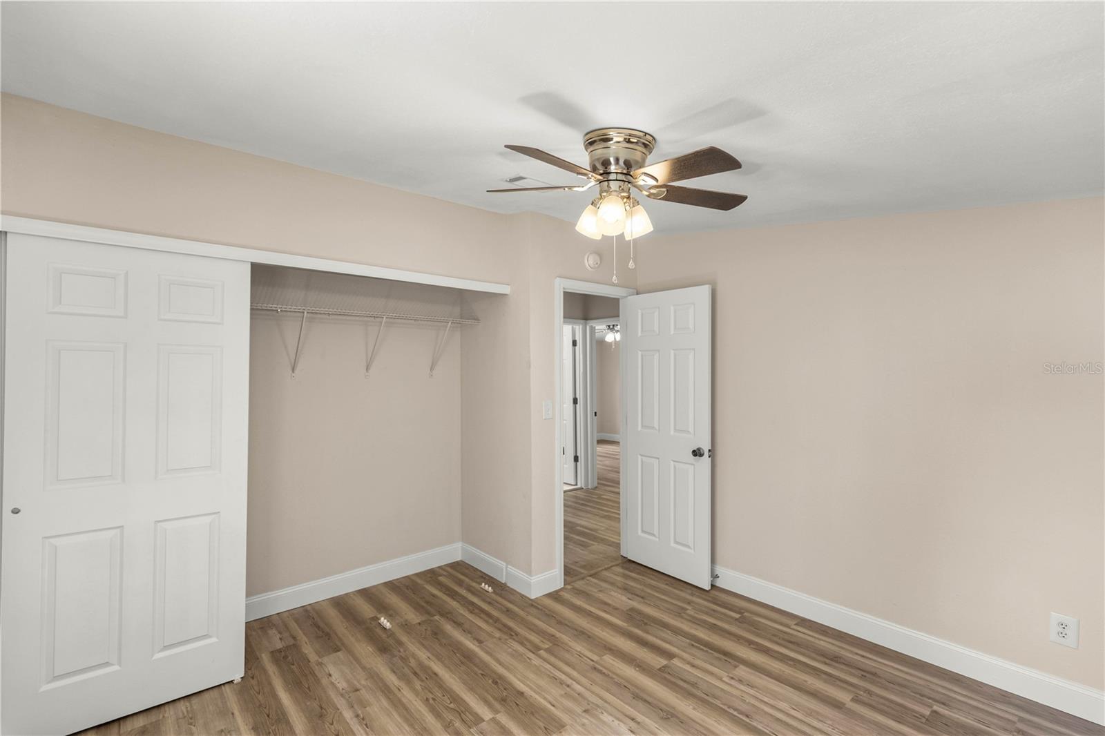 LAKE WEIR SHORES - Residential