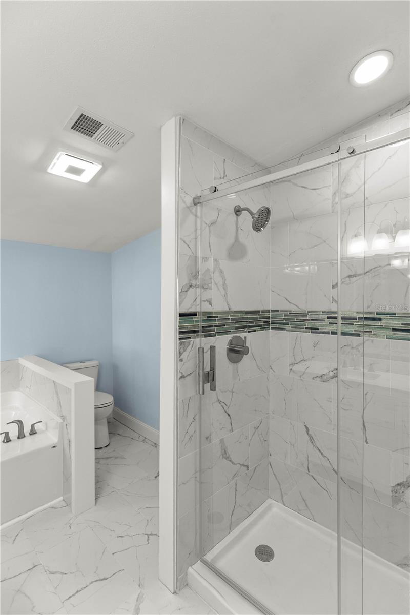 LAKE WEIR SHORES - Residential