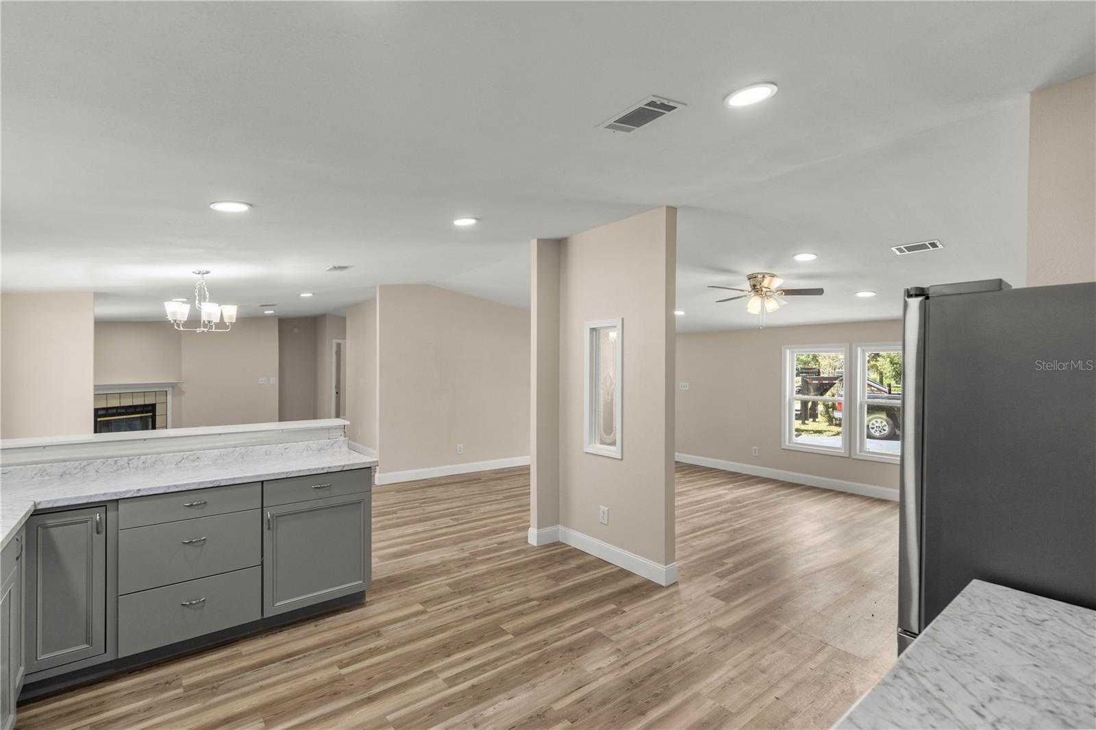 LAKE WEIR SHORES - Residential