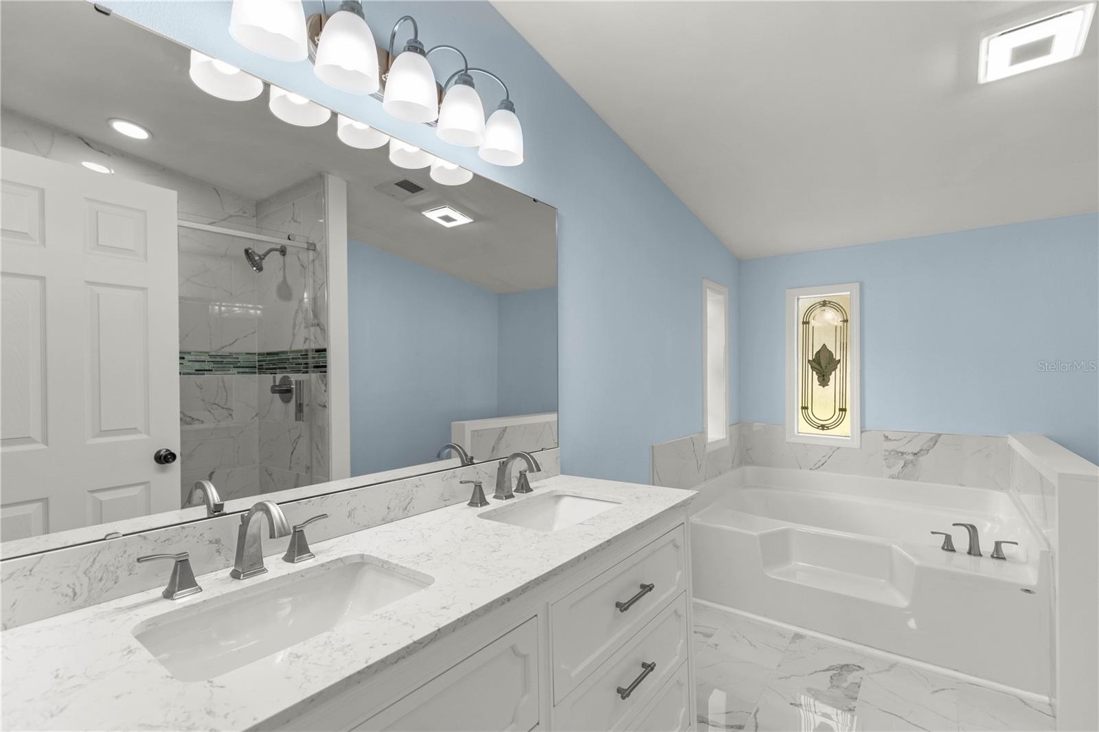 LAKE WEIR SHORES - Residential