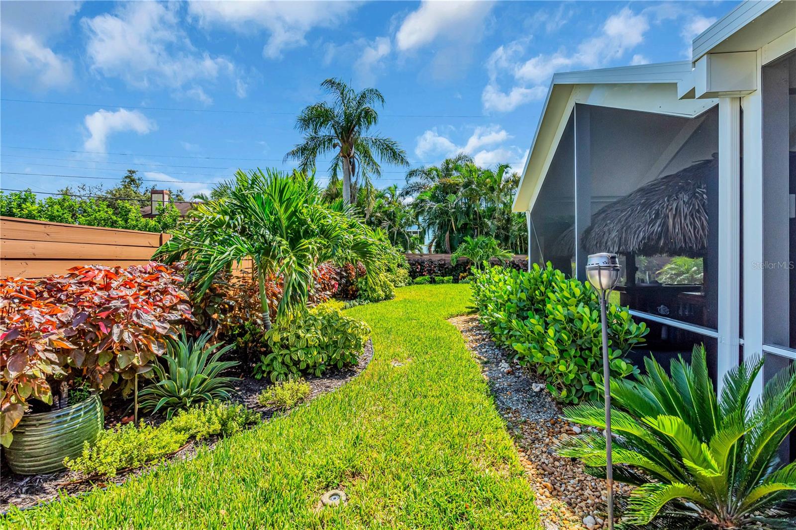 PALMA SOLA PARK - Residential