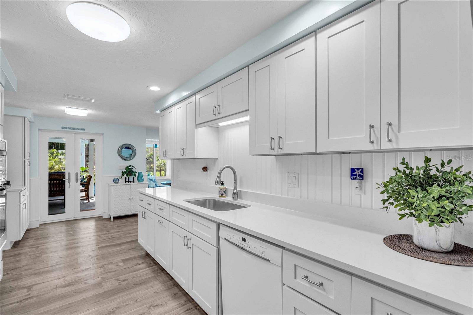 PALMA SOLA PARK - Residential