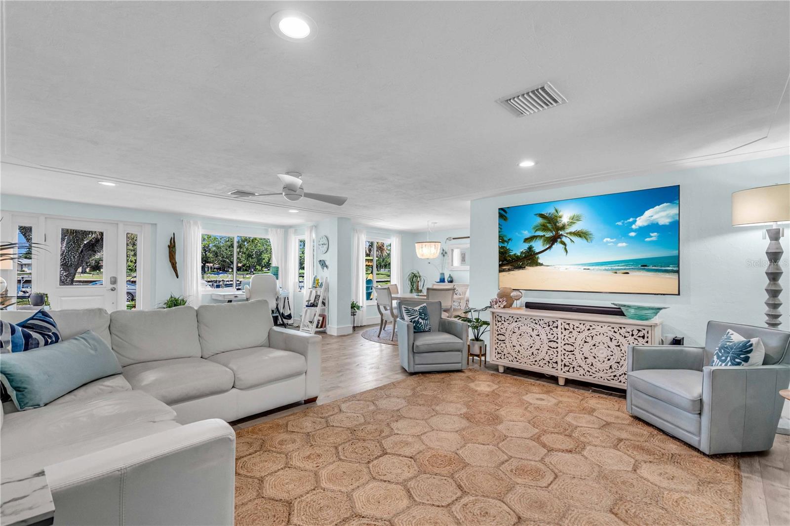 PALMA SOLA PARK - Residential