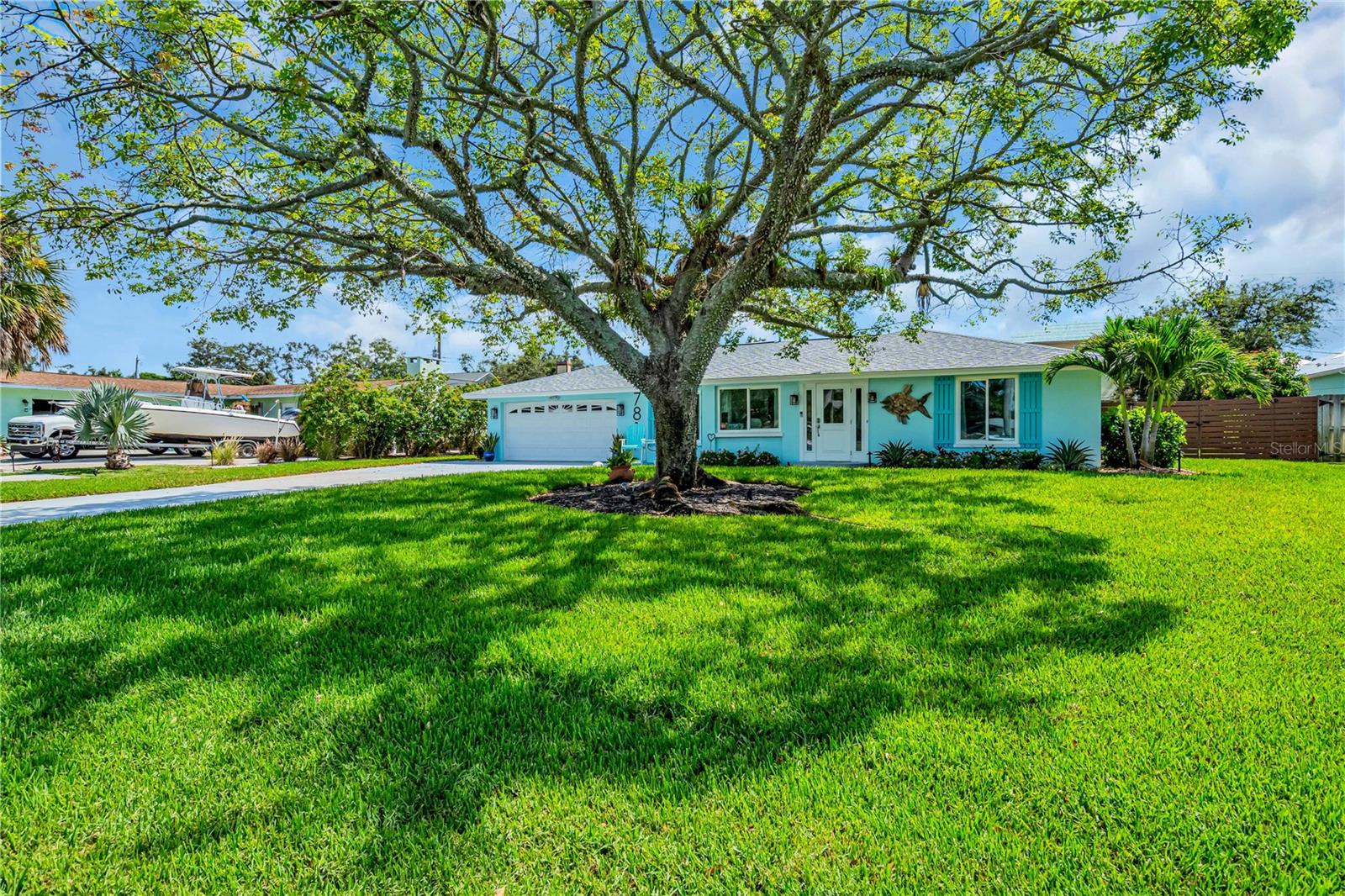 PALMA SOLA PARK - Residential