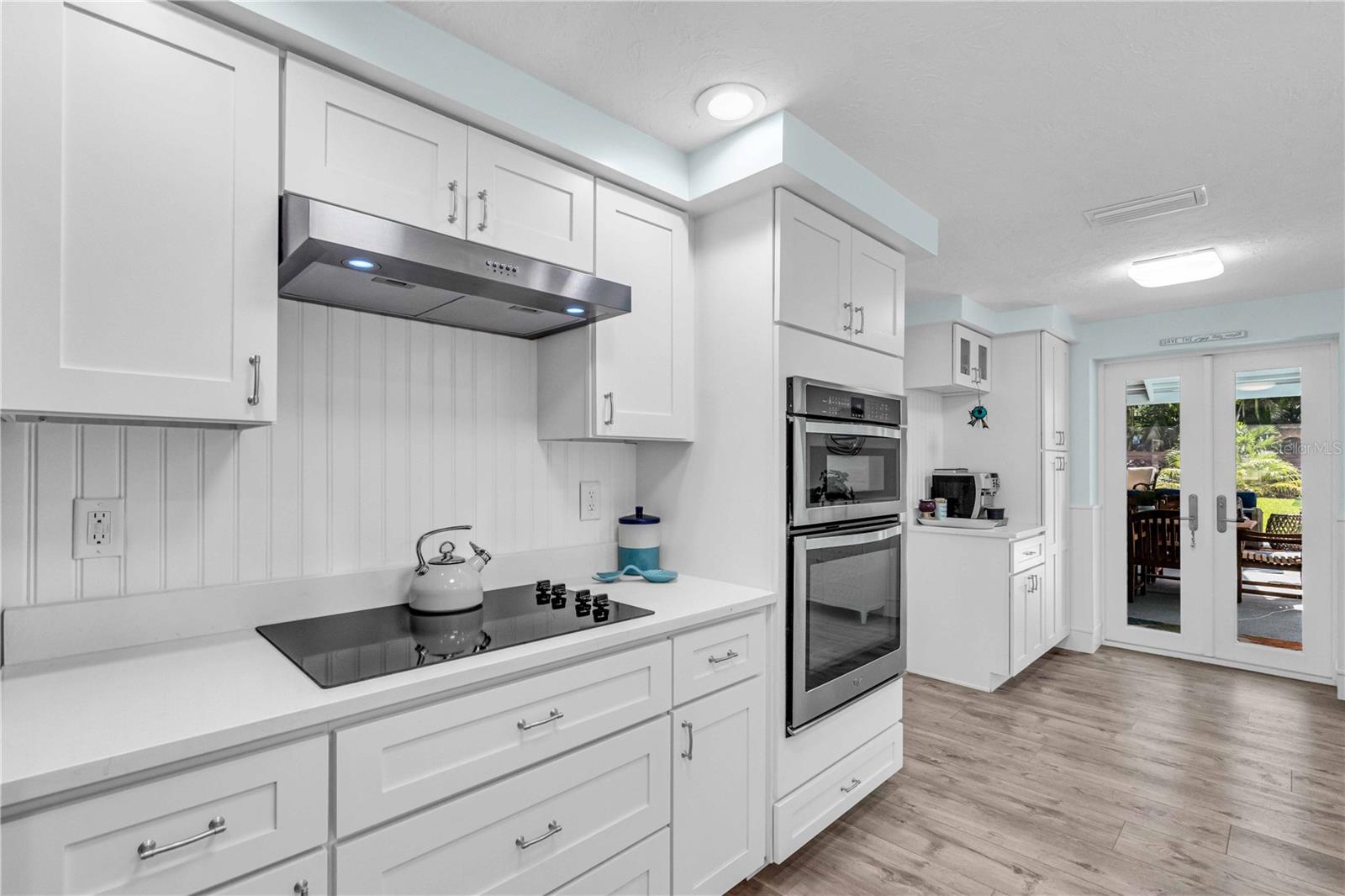 PALMA SOLA PARK - Residential