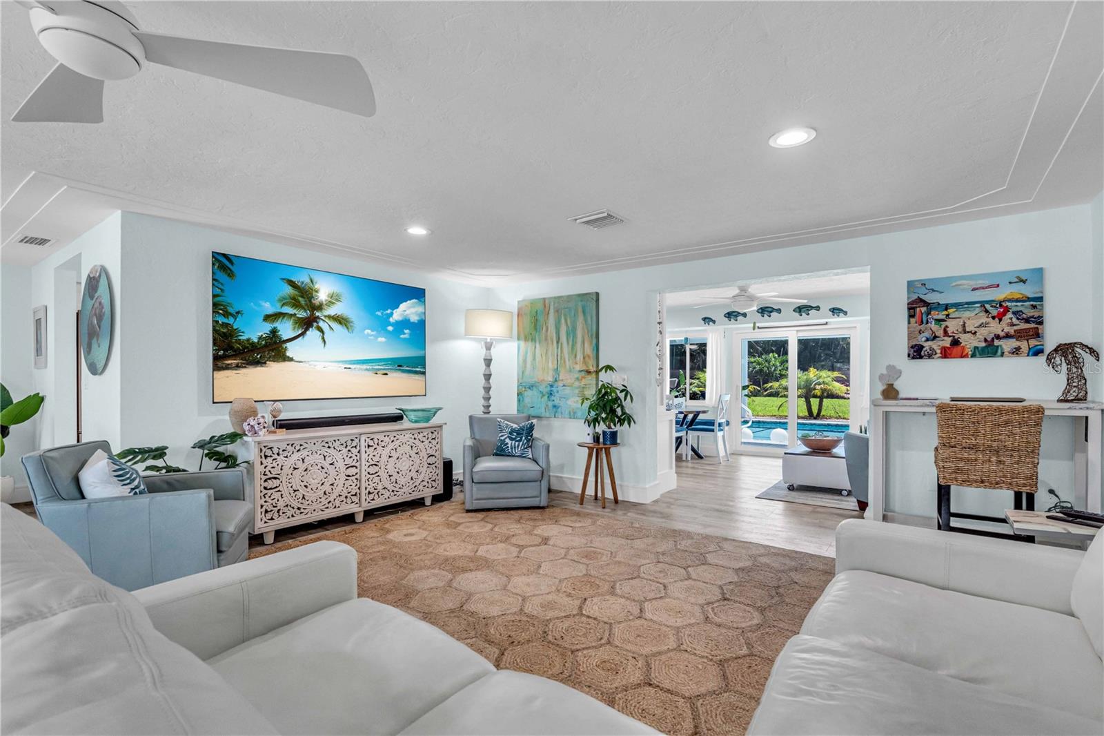 PALMA SOLA PARK - Residential