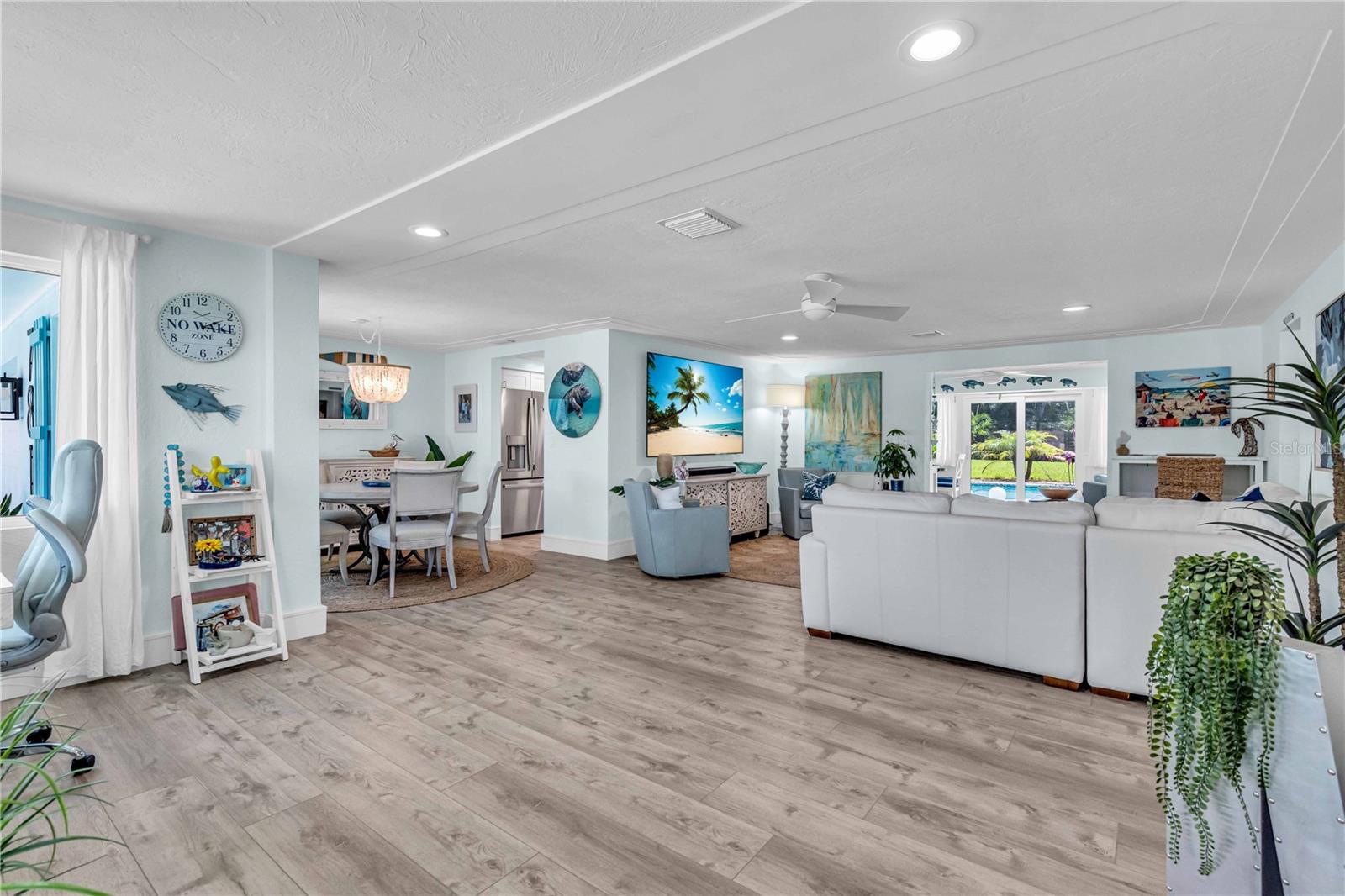 PALMA SOLA PARK - Residential