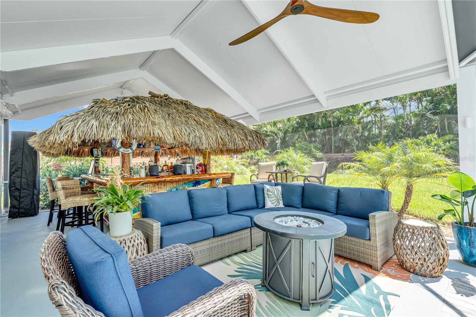 PALMA SOLA PARK - Residential