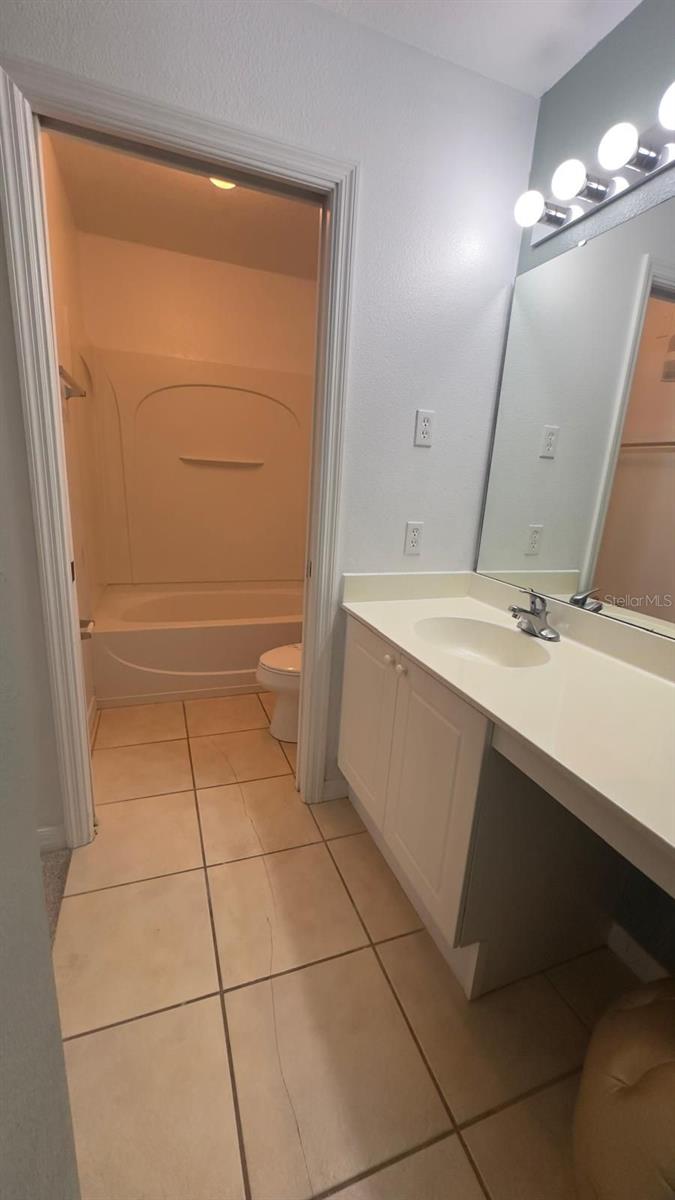 CLUB CORTILE CONDO PH 9 - Residential