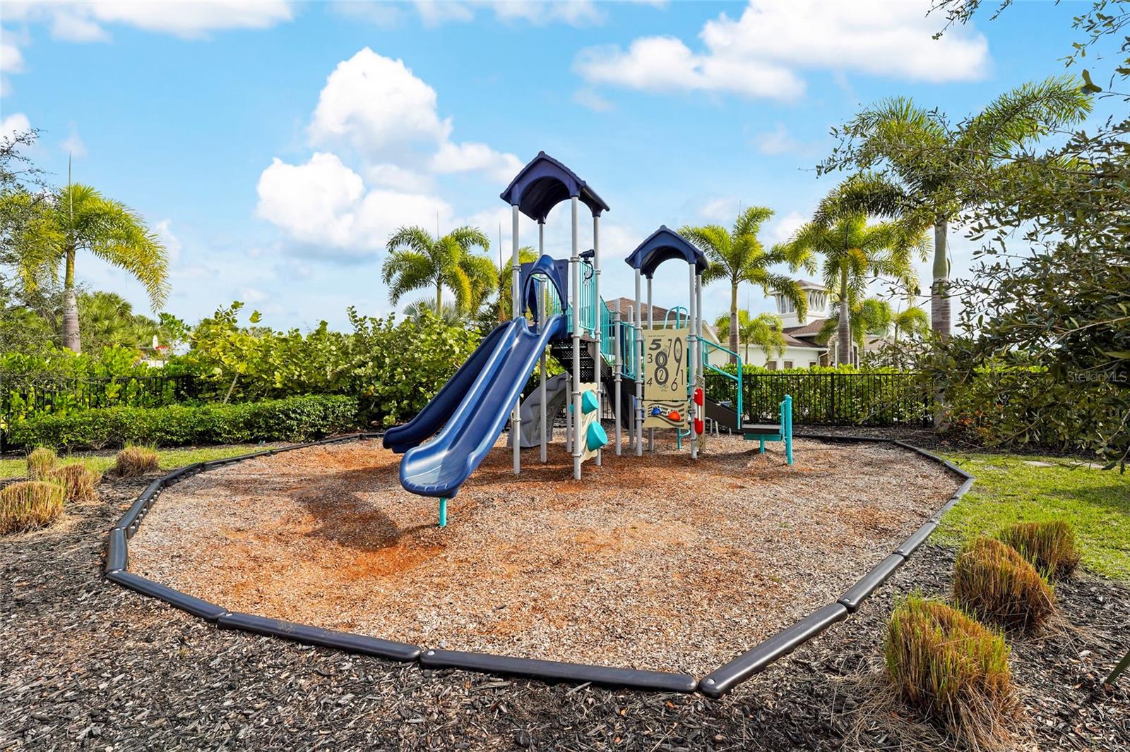 PROMENADE ESTATES - Residential