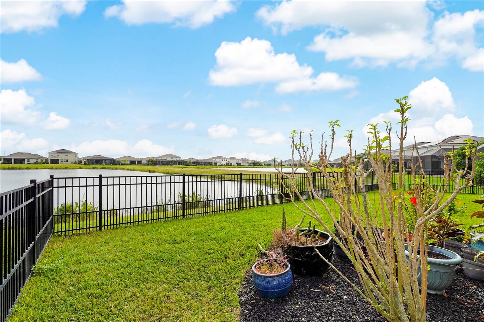 PROMENADE ESTATES - Residential