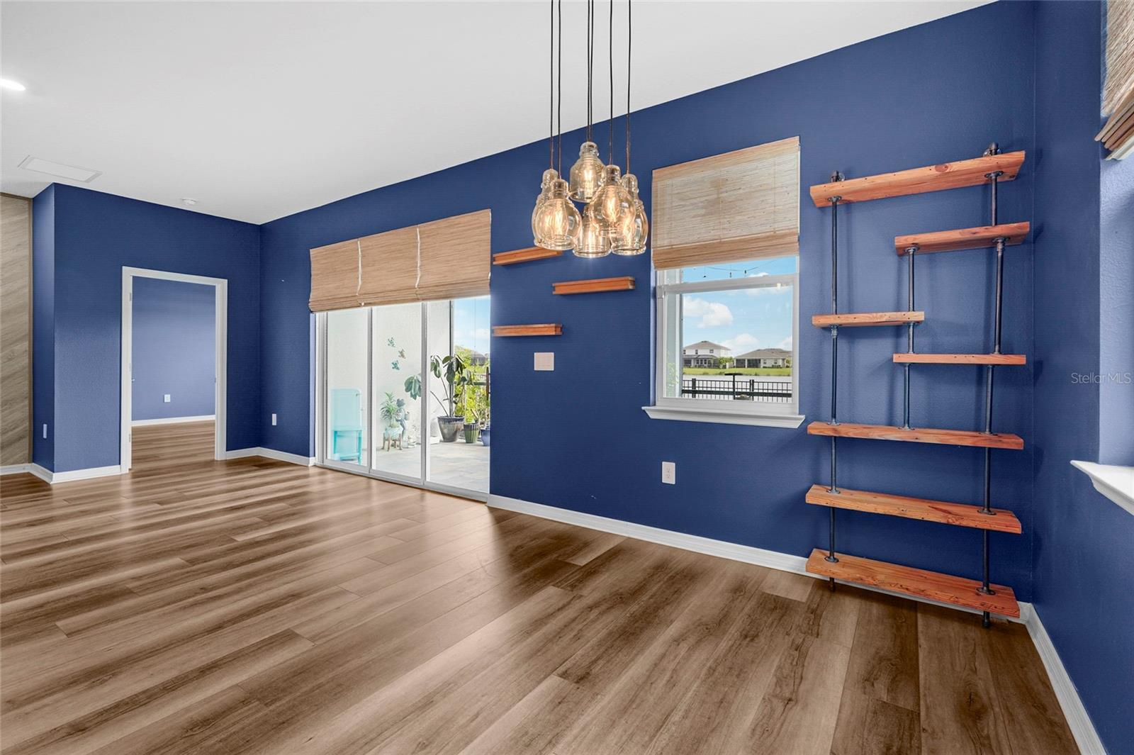 PROMENADE ESTATES - Residential