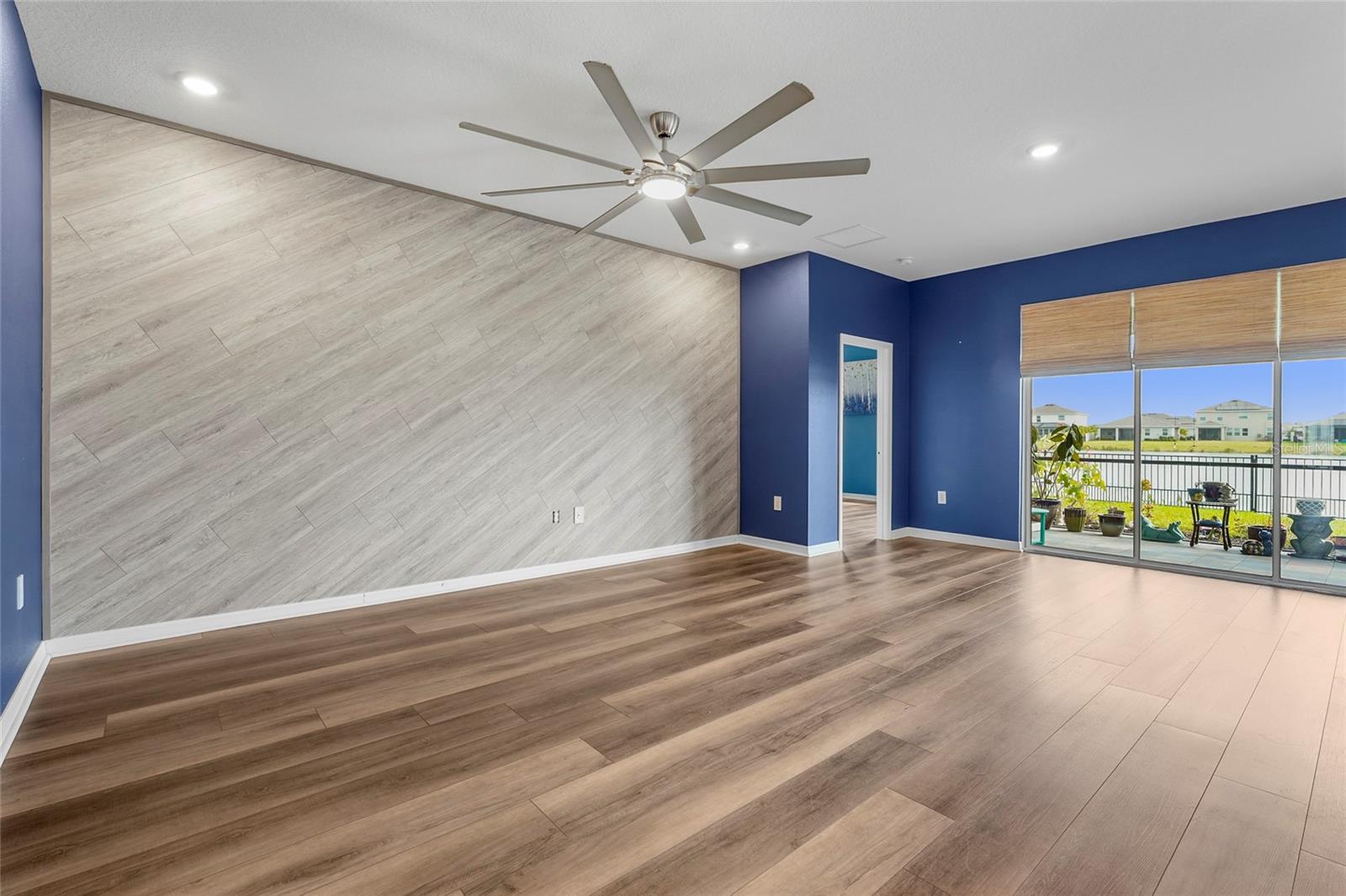 PROMENADE ESTATES - Residential