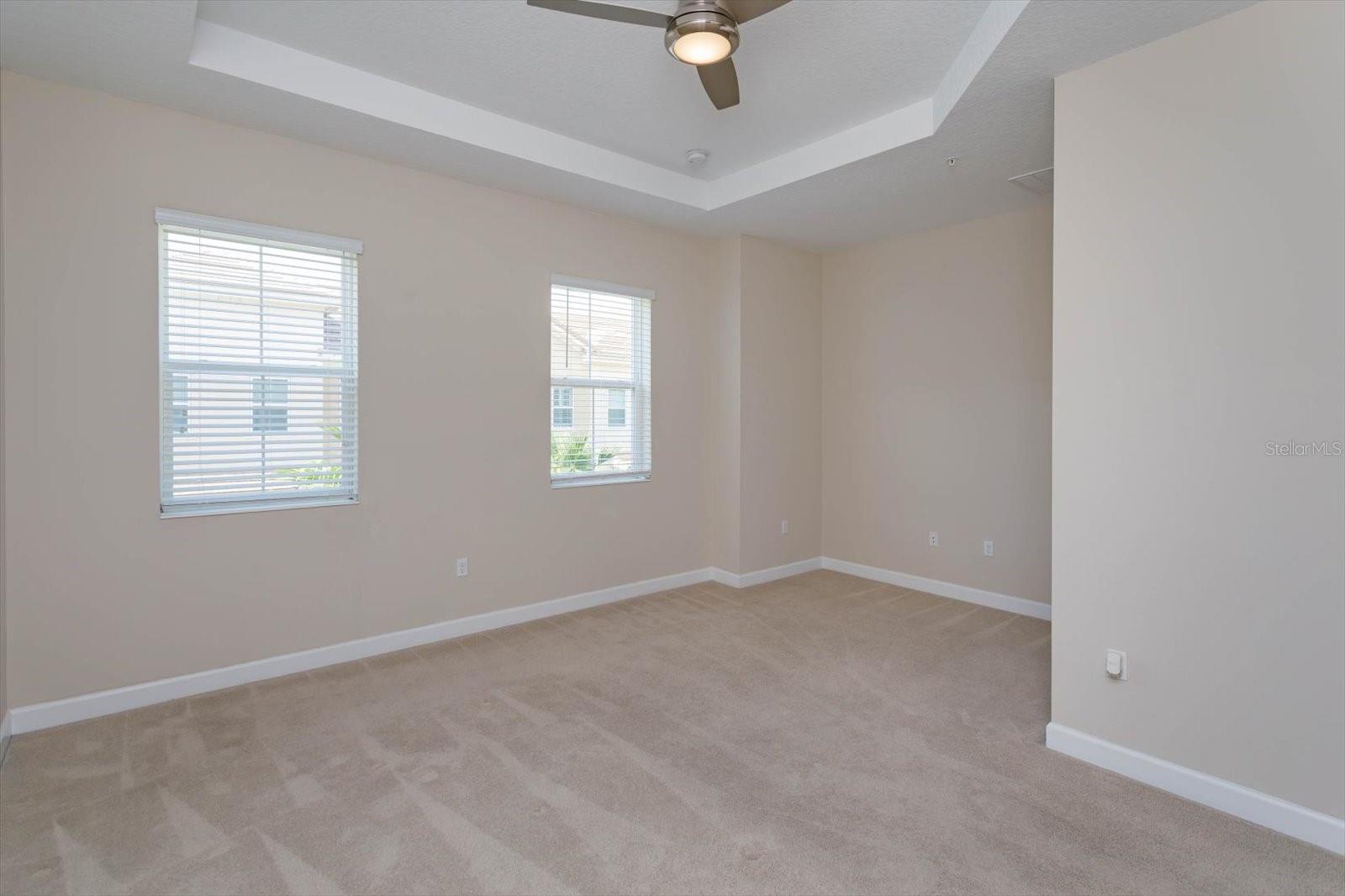 GRANDE OAKS AT HEATHROW - Residential Lease