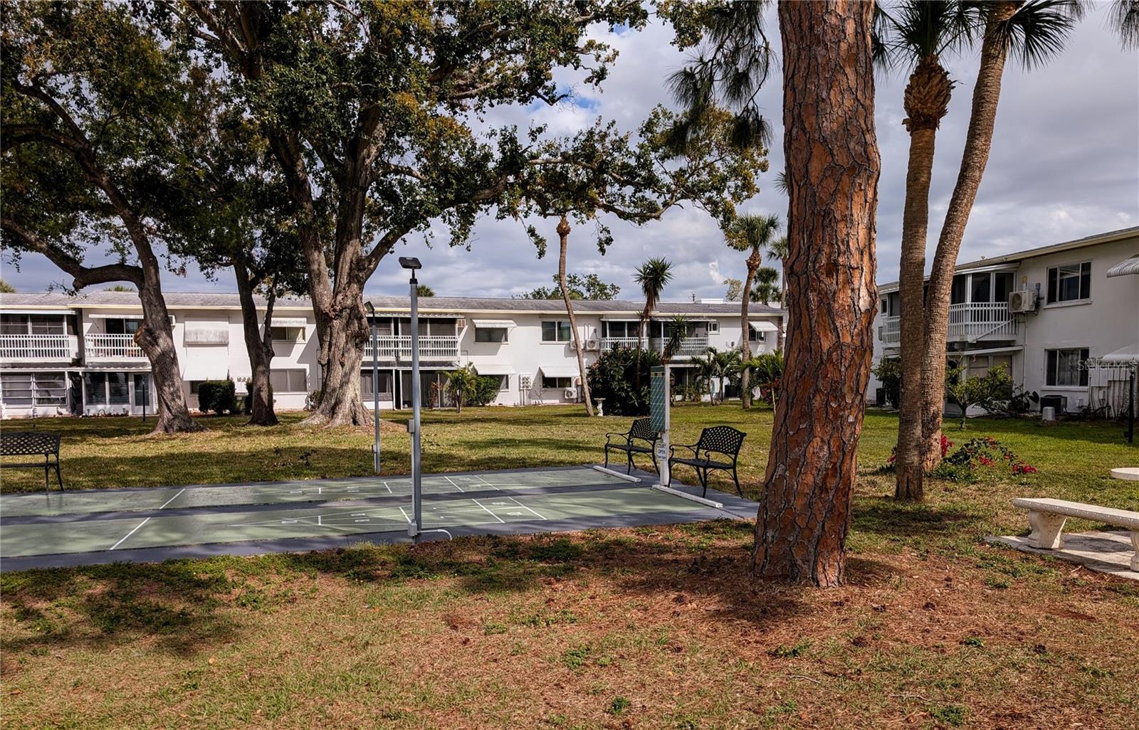 BAYSHORE GARDENS APTS 3 - Residential