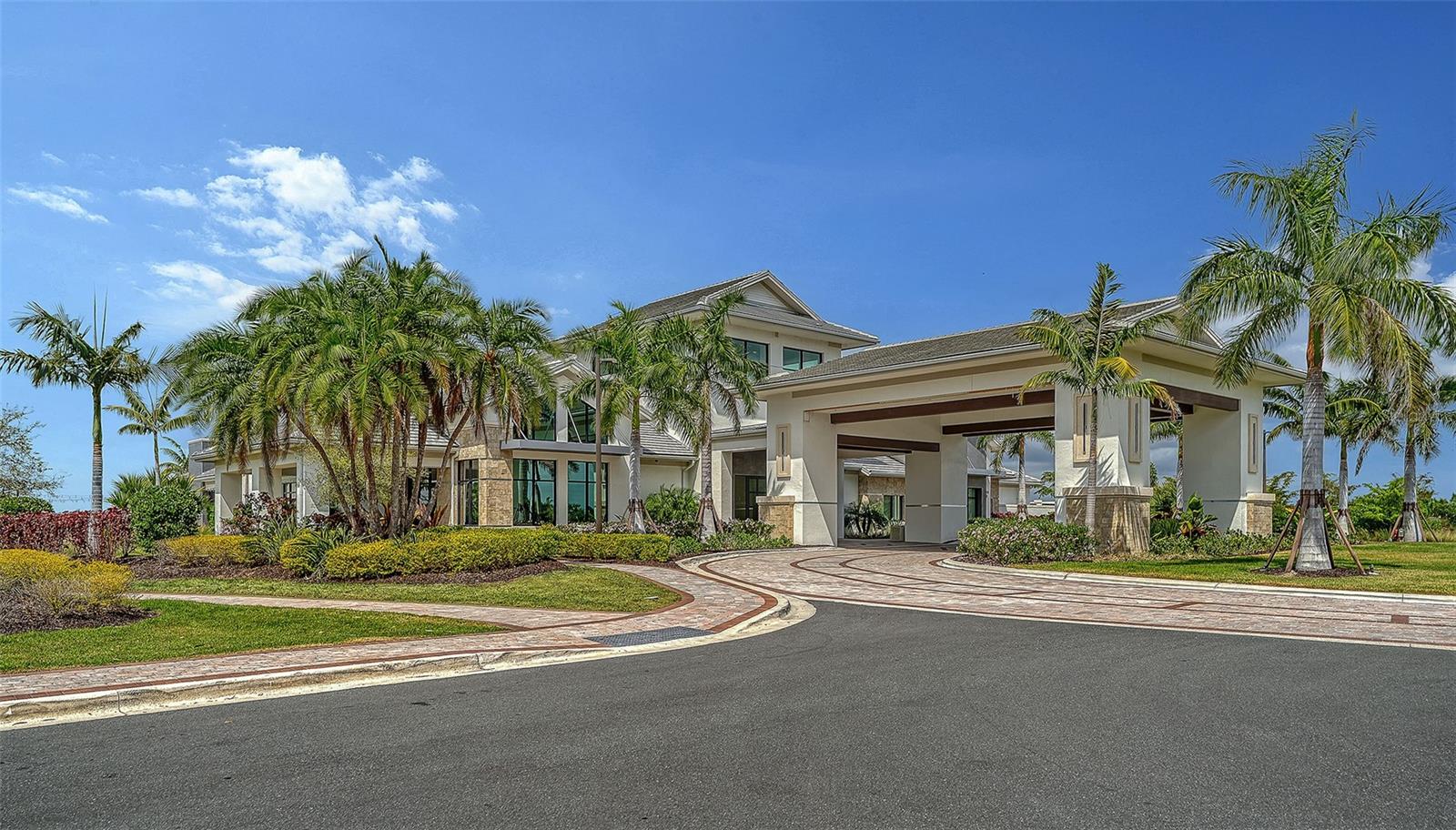 AZARIO ESPLANADE - Residential