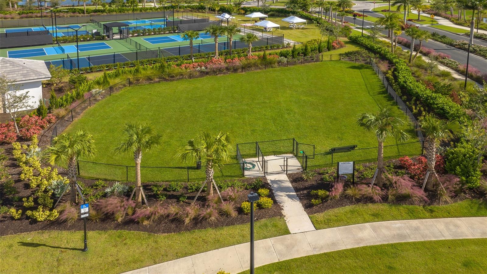 AZARIO ESPLANADE - Residential