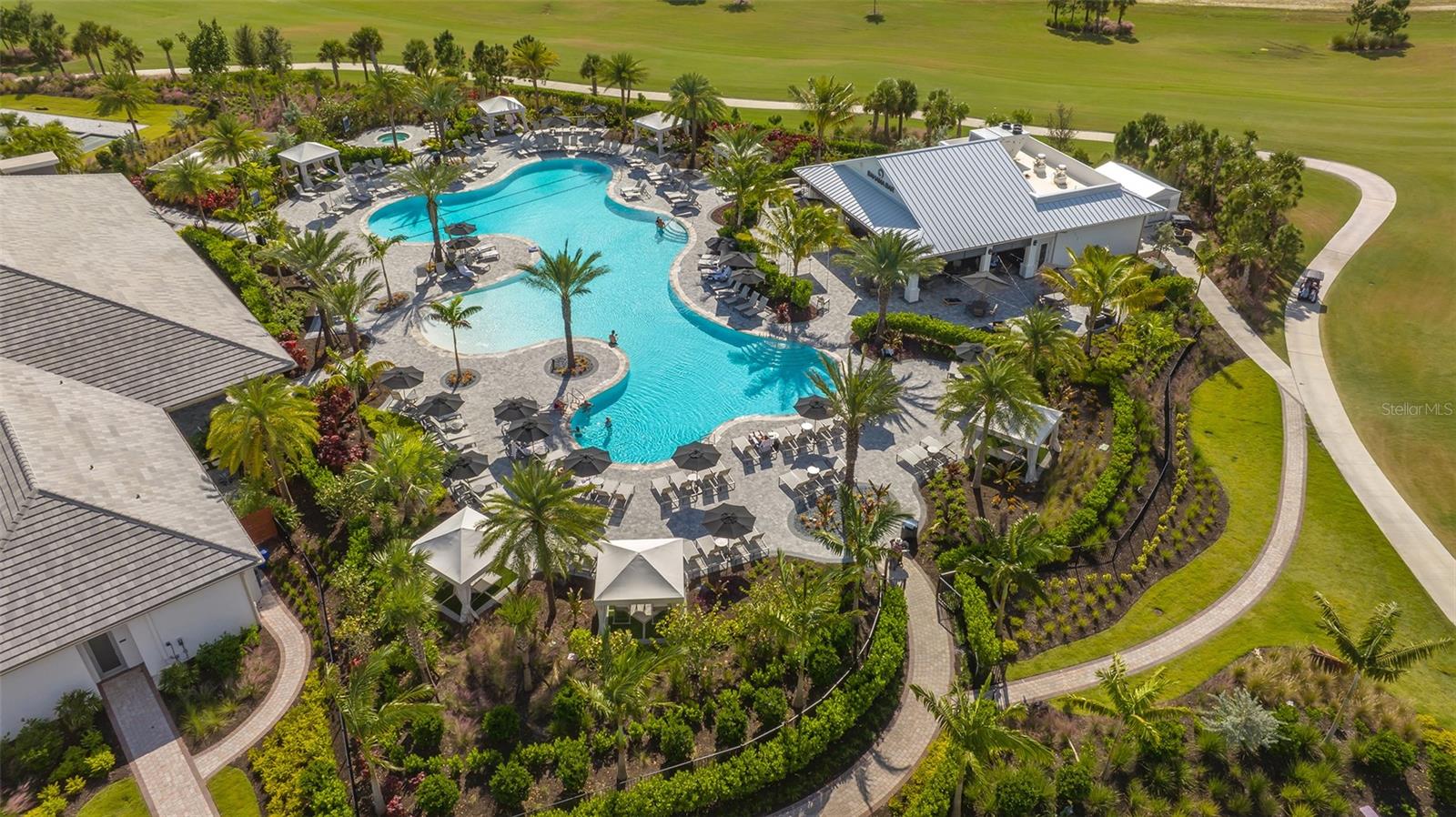 AZARIO ESPLANADE - Residential