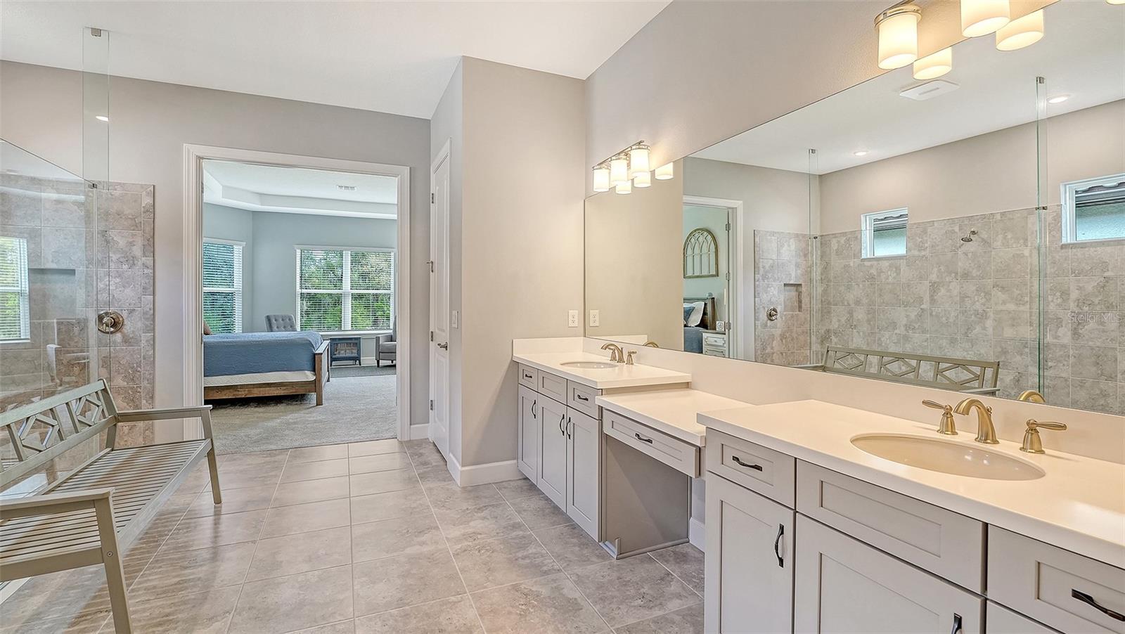 AZARIO ESPLANADE - Residential