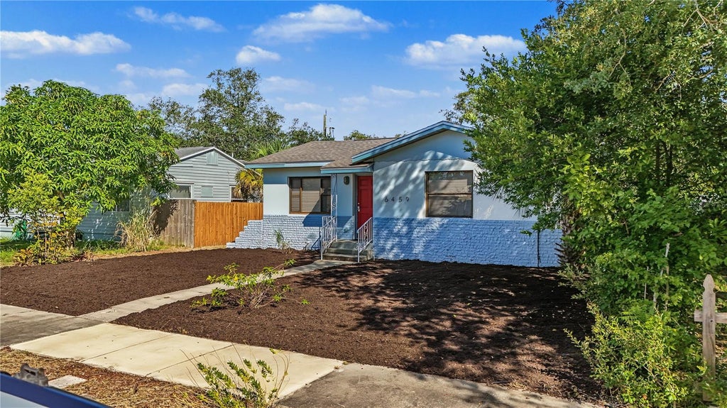 Photo of 6459 3rd Avenue S, St Petersburg, FL 33707 (MLS # TB8558518)