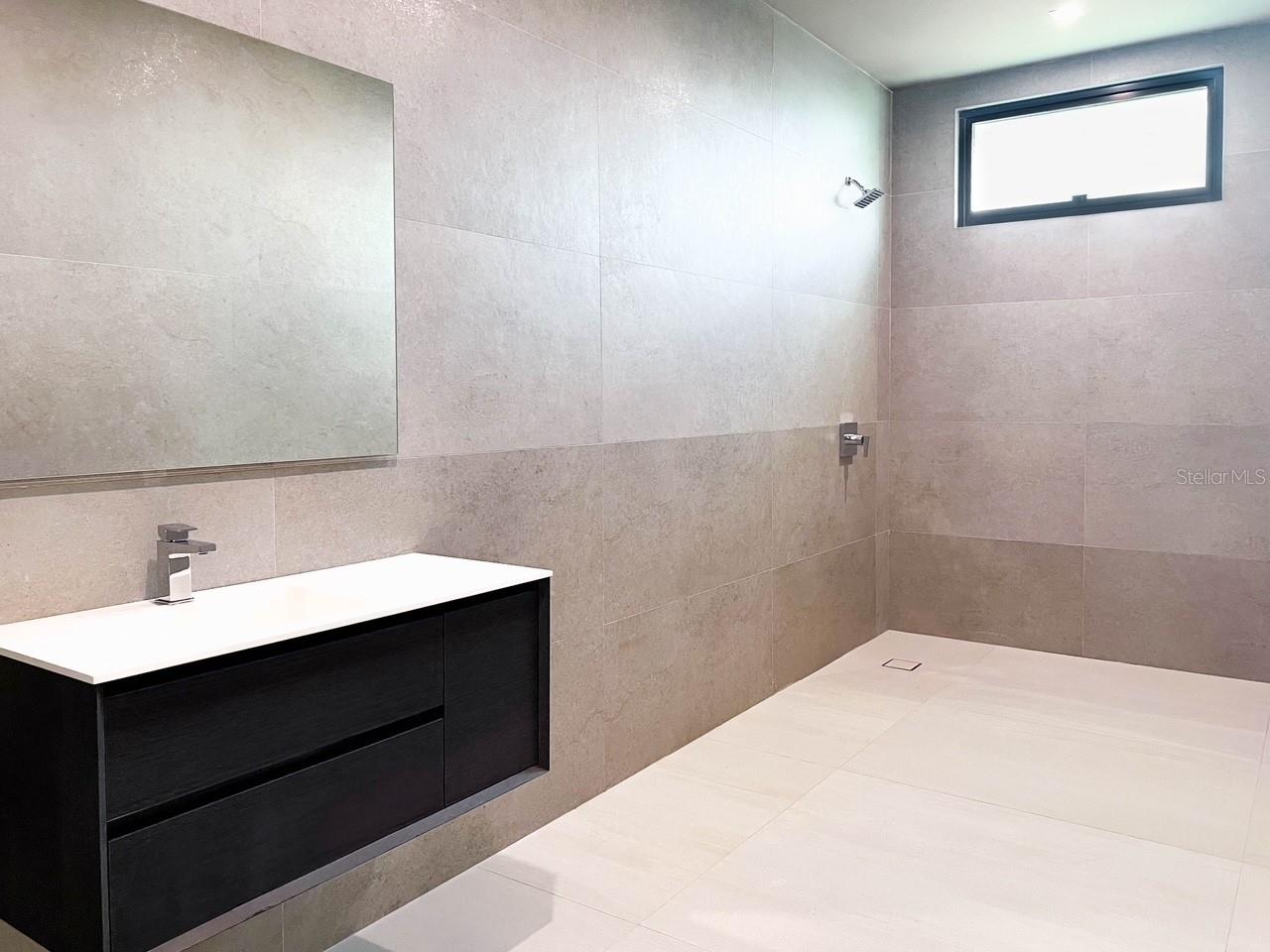 DORADO COUNTRY ESTATES - Residential