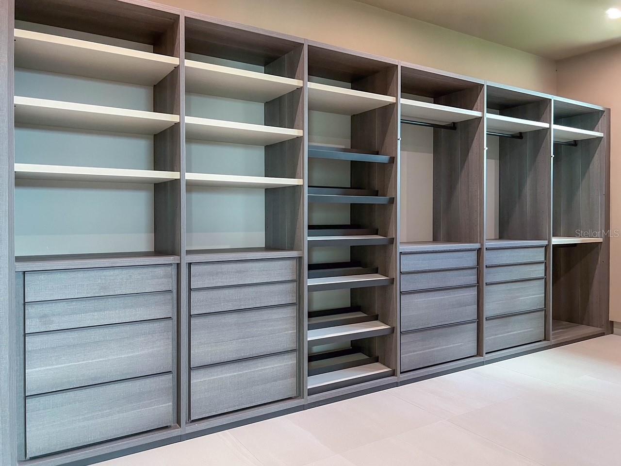 DORADO COUNTRY ESTATES - Residential