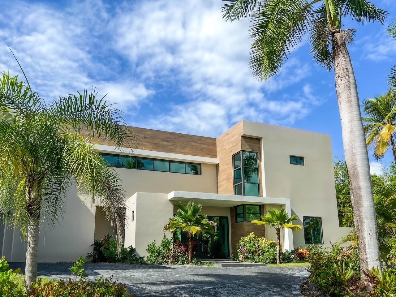 DORADO COUNTRY ESTATES - Residential