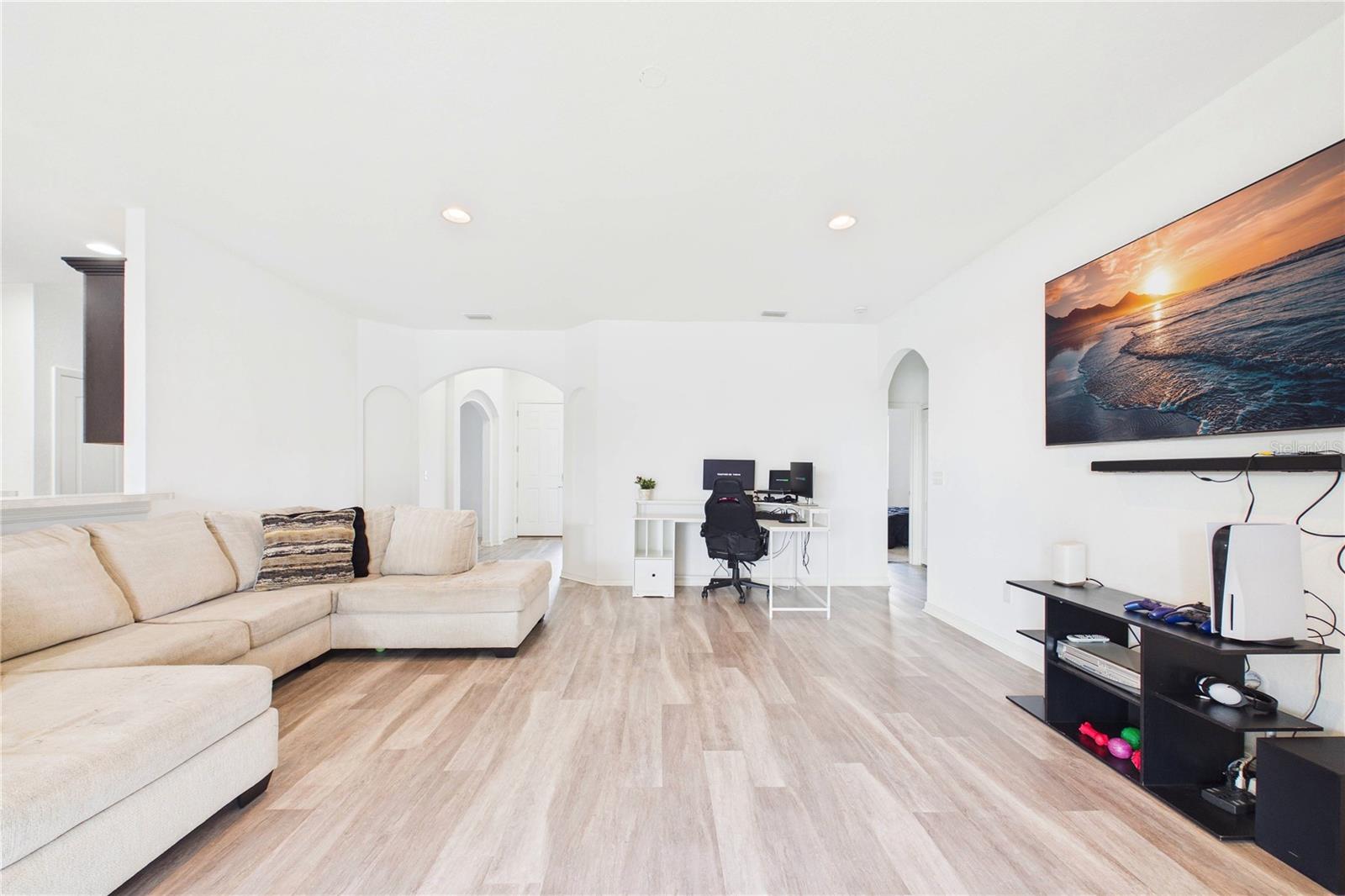 MOSS HAMMOCK - Residential