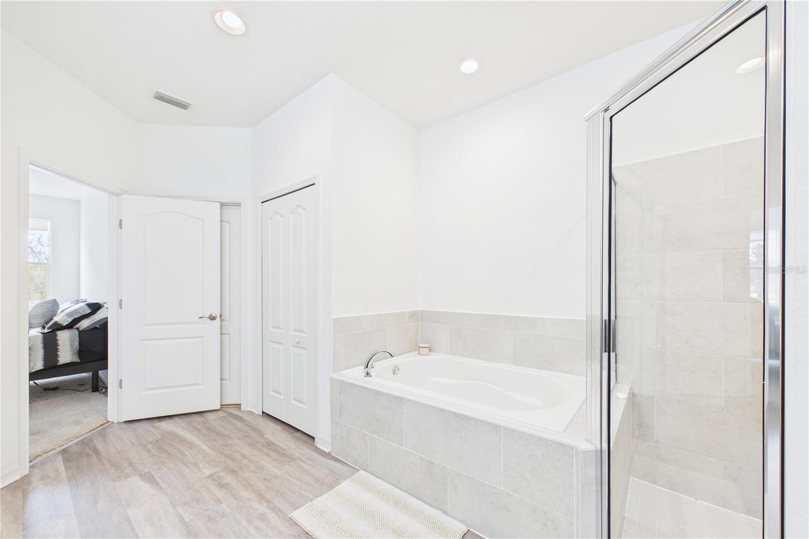 MOSS HAMMOCK - Residential