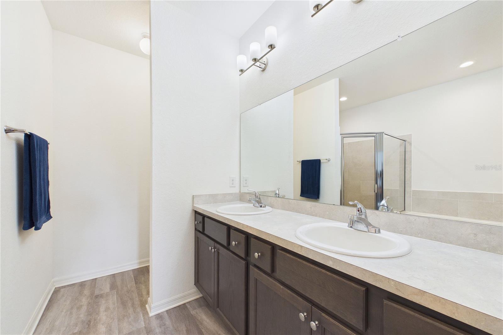 MOSS HAMMOCK - Residential