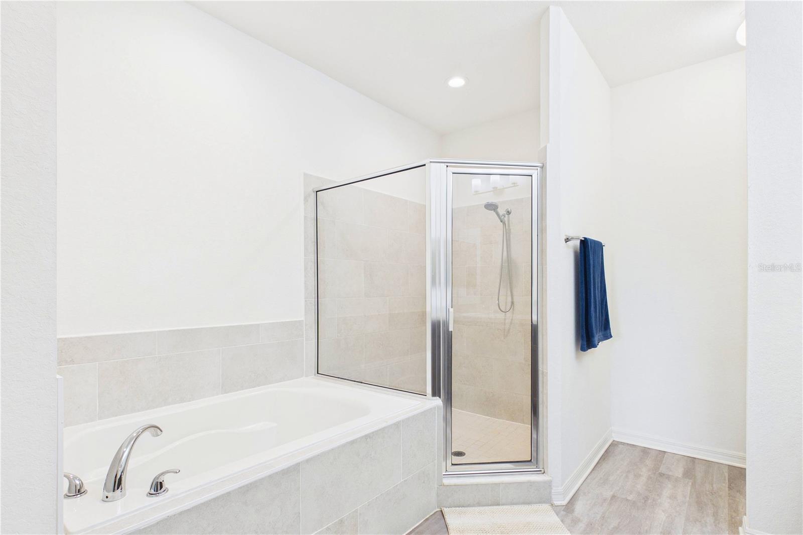 MOSS HAMMOCK - Residential