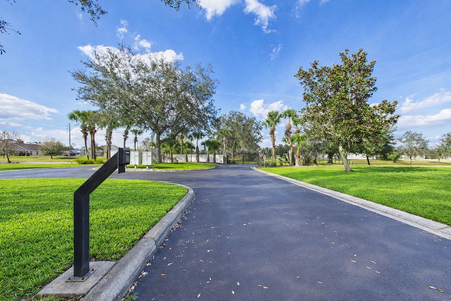 MOSS HAMMOCK - Residential