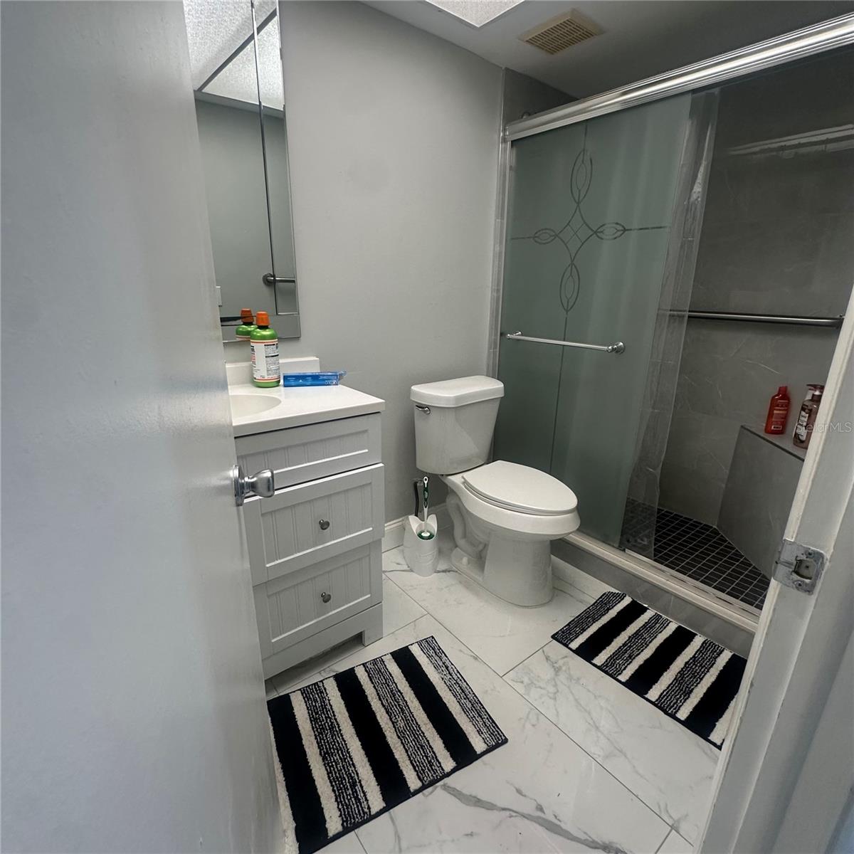 BEL AIRE WOODS EIGHTH ADD - Residential