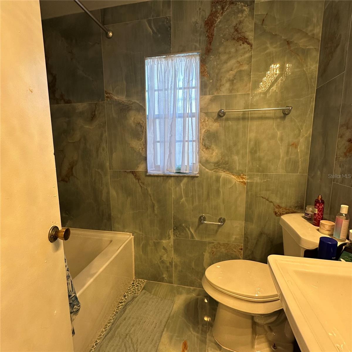 BEL AIRE WOODS EIGHTH ADD - Residential